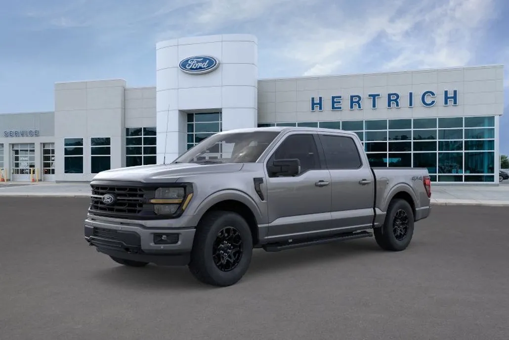 2025 Ford F-150 XLT photo 1