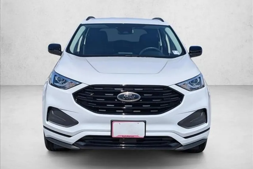 2022 Ford Edge SE photo 1