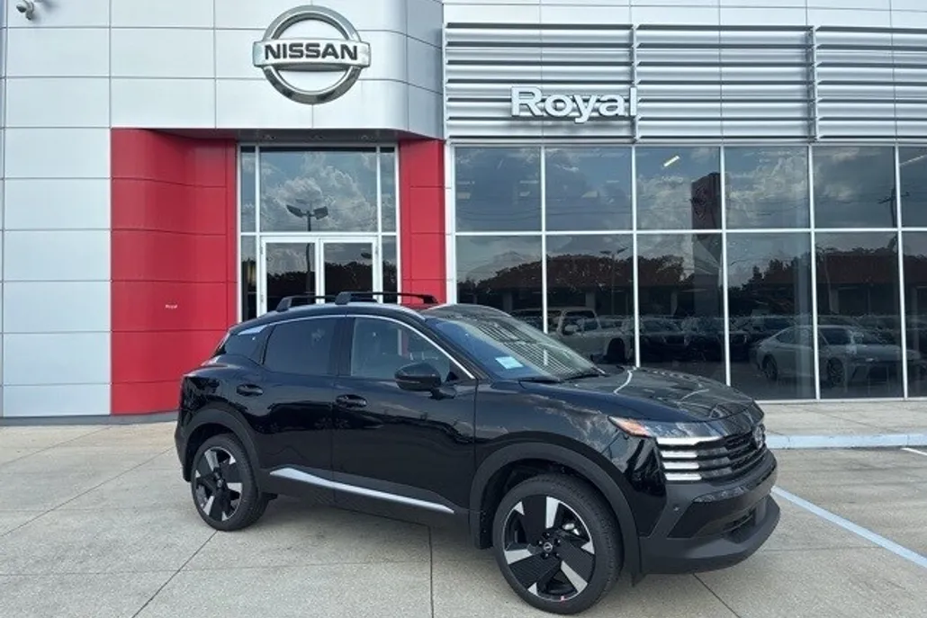 2026 Nissan Kicks SR photo 1