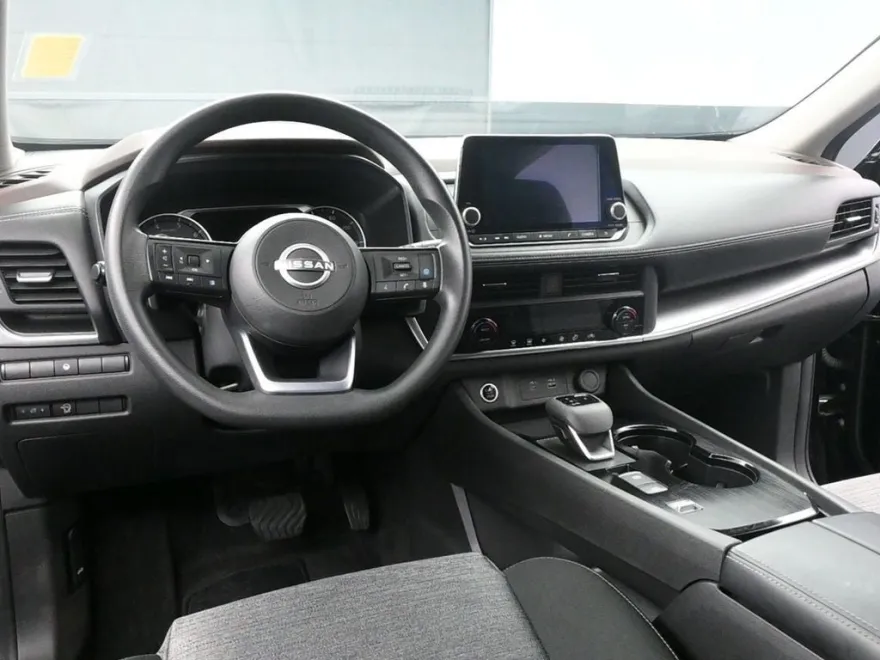 2023 Nissan Rogue SV photo 1