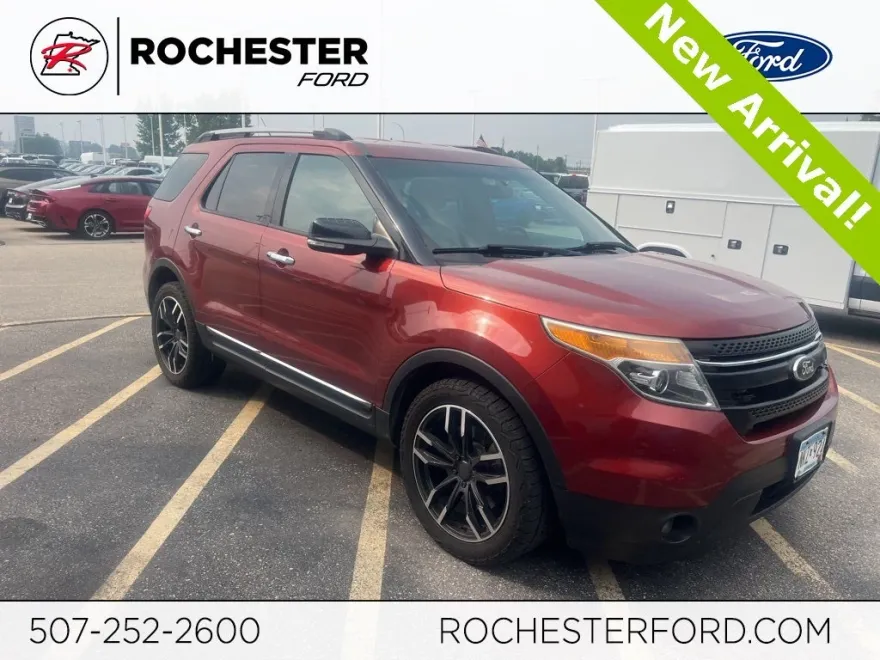 2014 Ford Explorer XLT photo 1