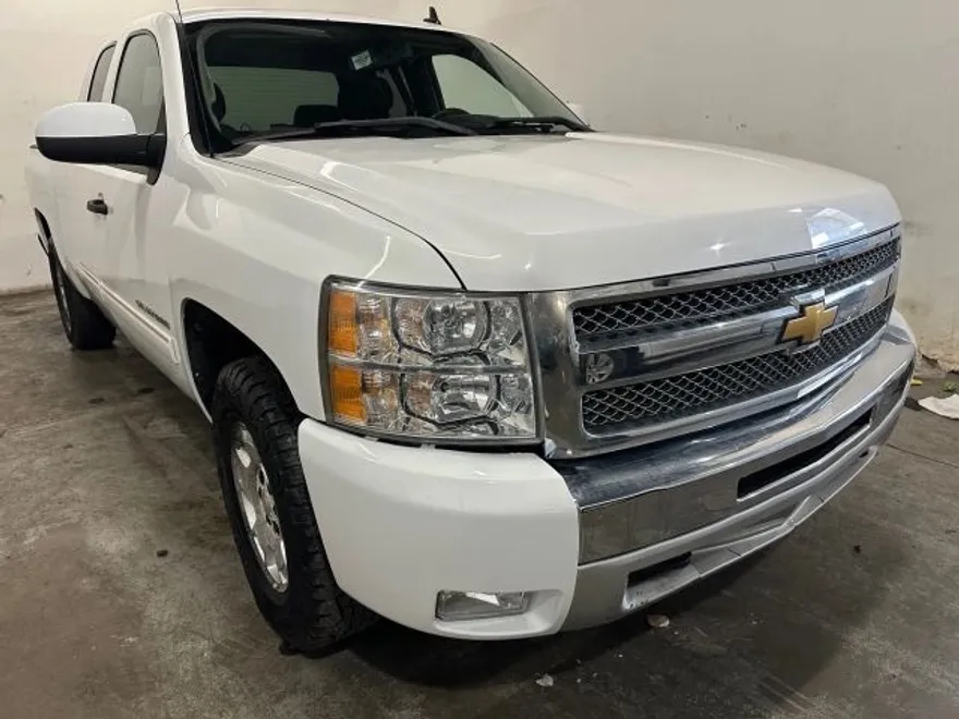 2012 Chevrolet Silverado 1500 LT photo 1