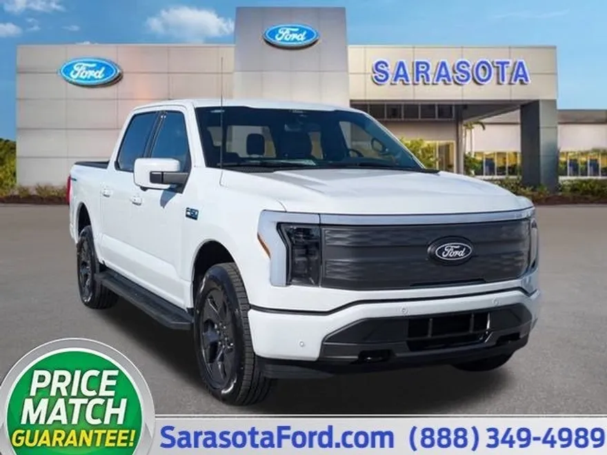 2025 Ford F-150 Lariat photo 1