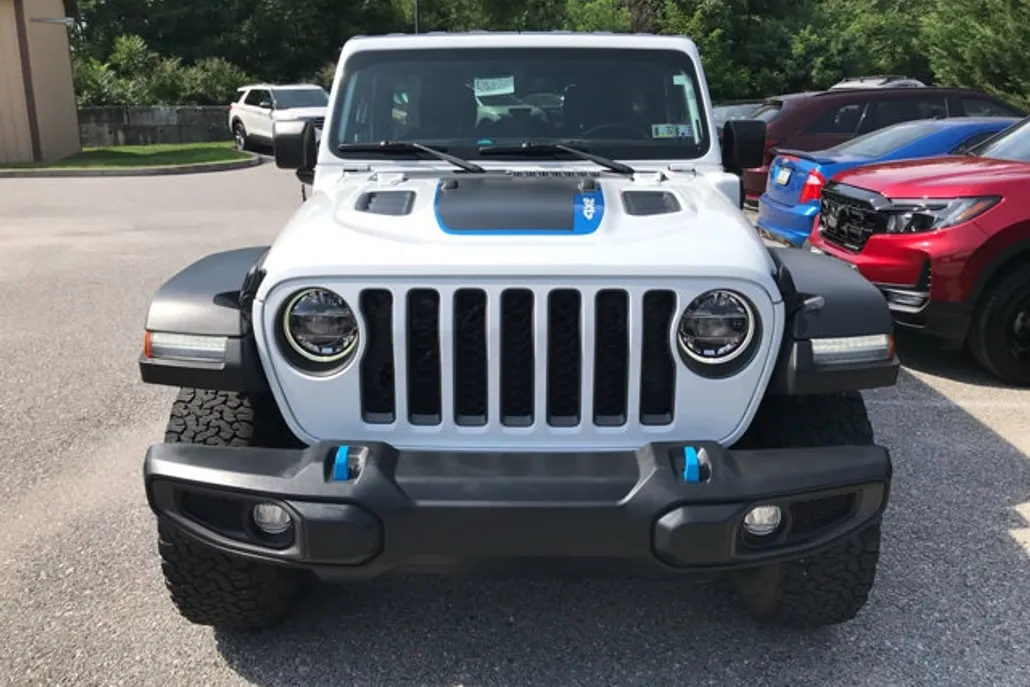 2022 Jeep Wrangler 4xe Unlimited Rubicon photo 1