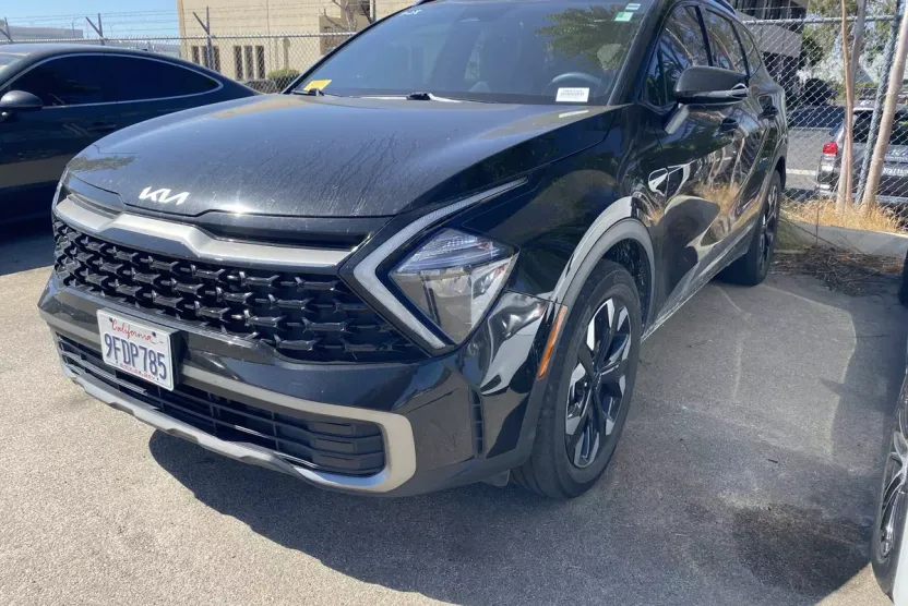 2023 Kia Sportage Plug-In Hybrid X-Line photo 1