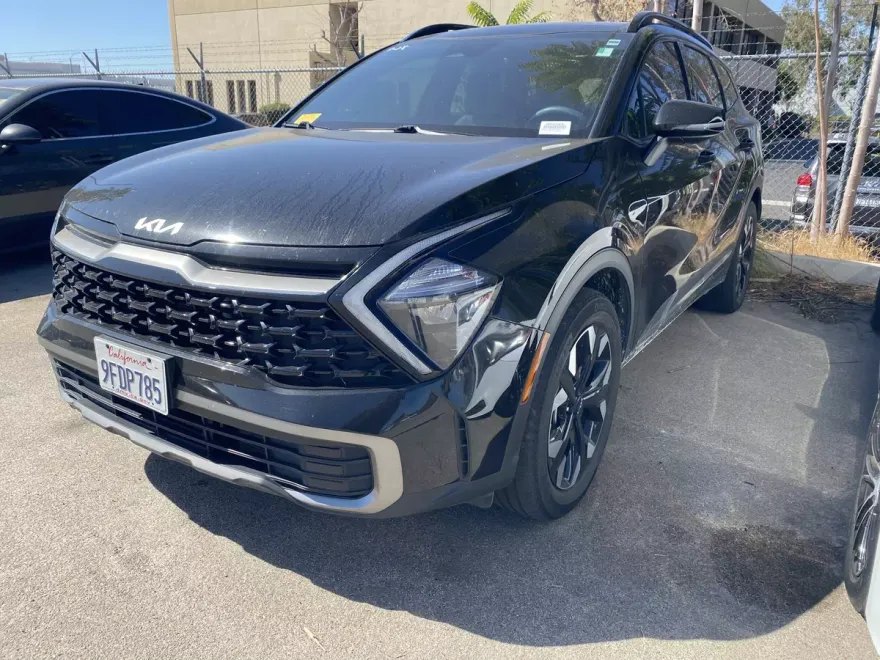 2023 Kia Sportage Plug-In Hybrid X-Line photo 1