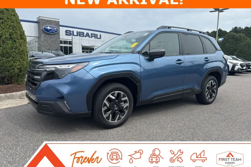 2025 Subaru Forester Premium Base photo 1