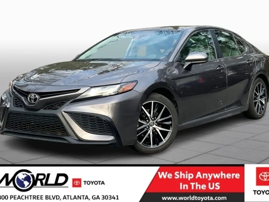 2021 Toyota Camry SE photo 1