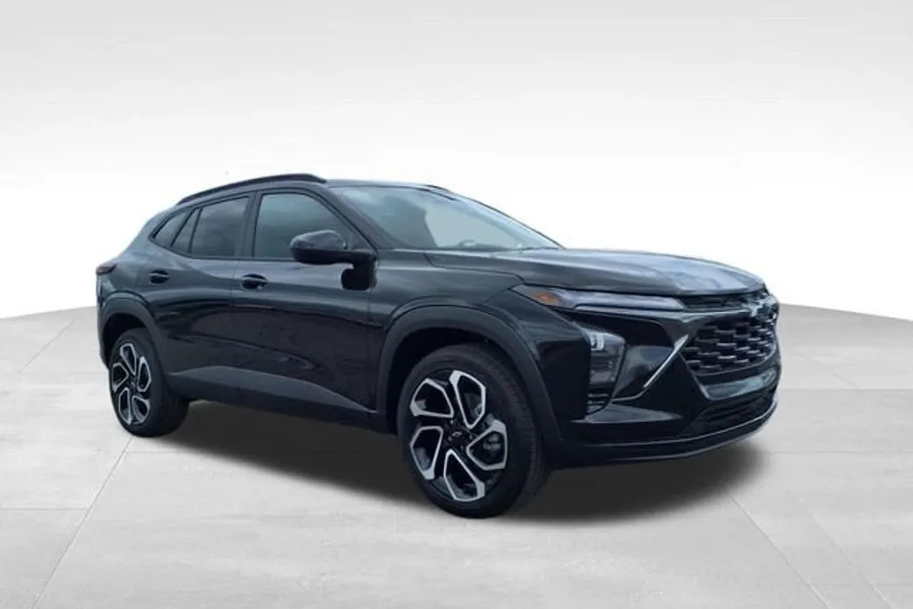 2025 Chevrolet Trax photo 1