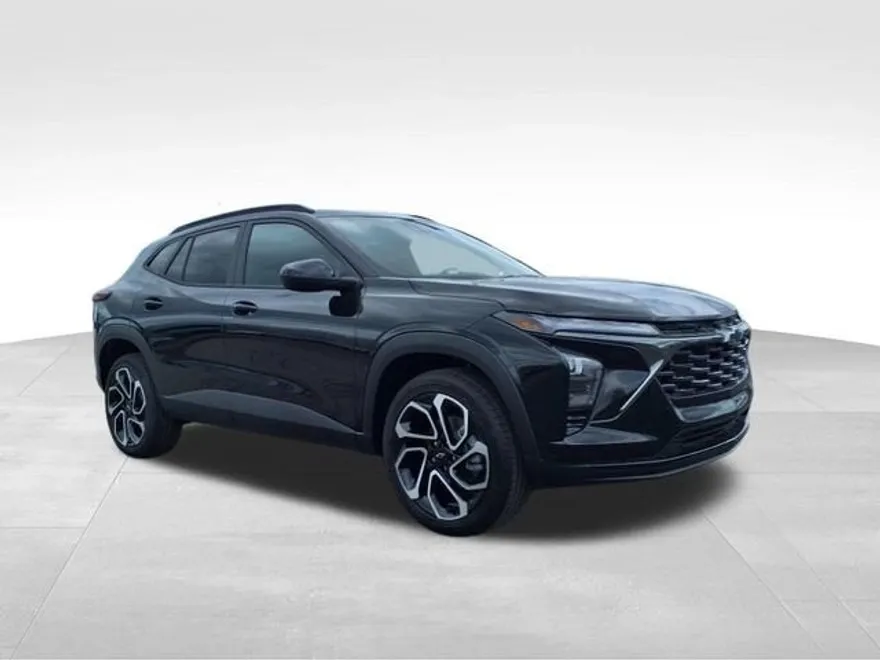 2025 Chevrolet Trax photo 1