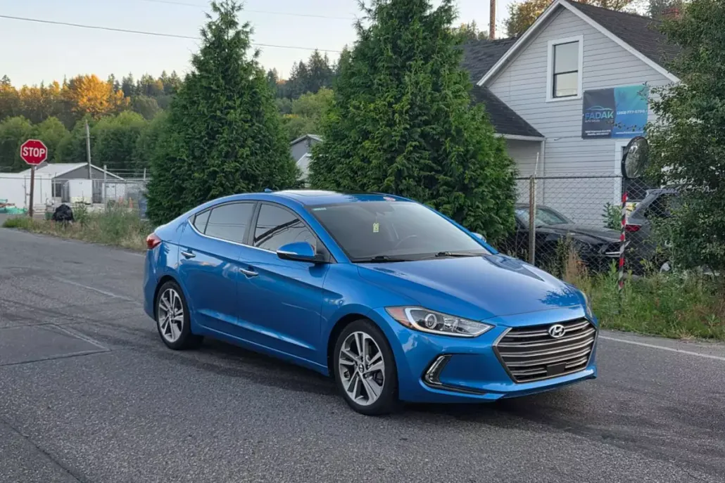 2017 Hyundai Elantra Limited photo 1