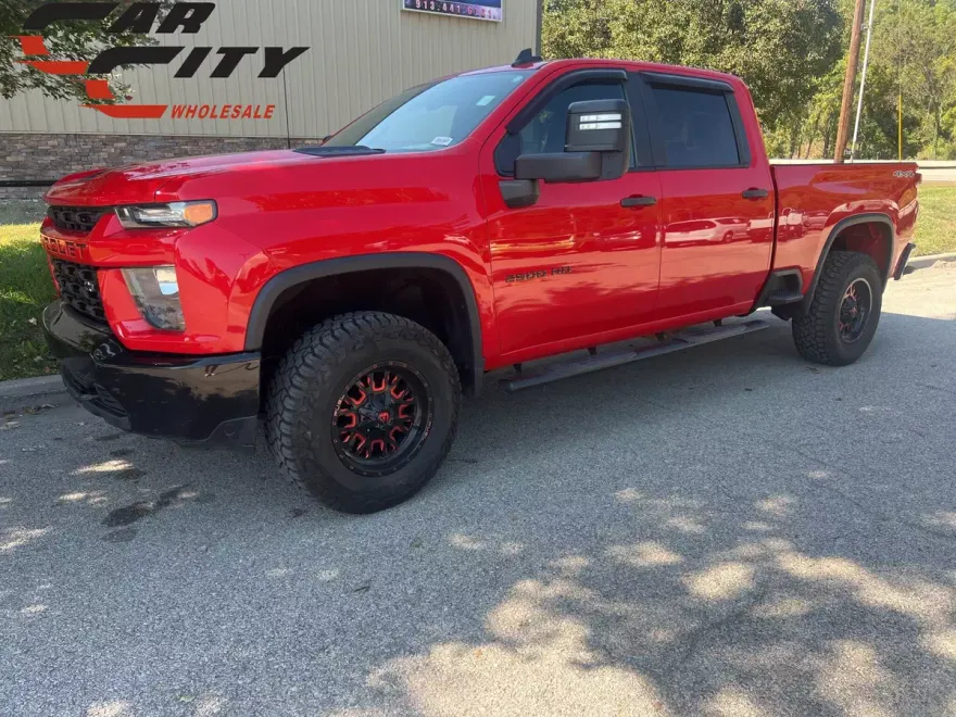 2021 Chevrolet Silverado 2500HD Custom photo 1