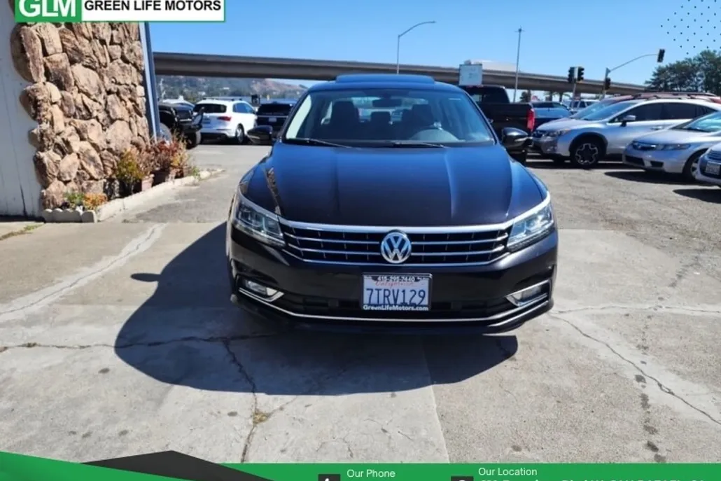 2017 Volkswagen Passat SE photo 1