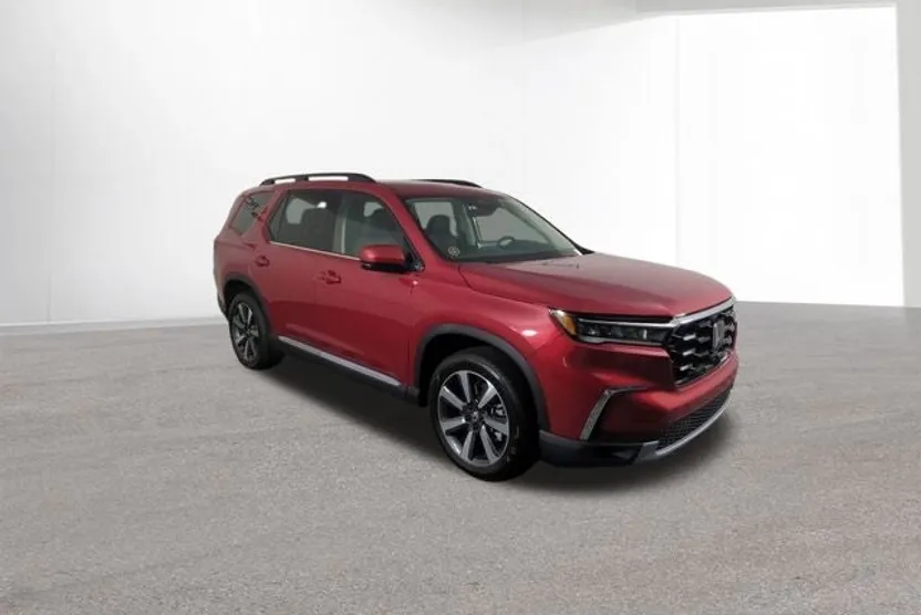 2025 Honda Pilot Touring photo 1