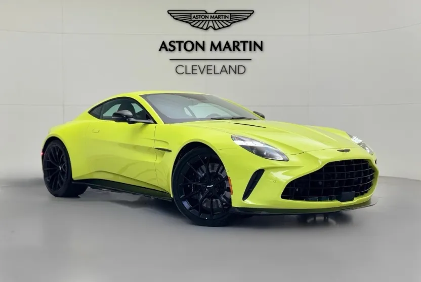 2025 Aston Martin Vantage photo 1