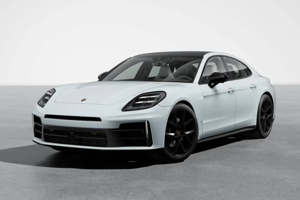 2025 Porsche Panamera 4 photo 1