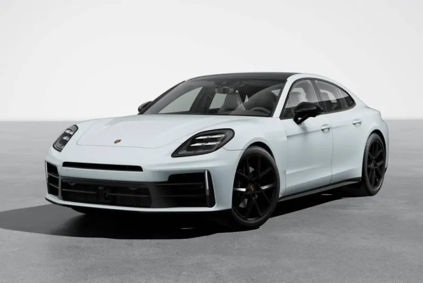 2025 Porsche Panamera 4 photo 1