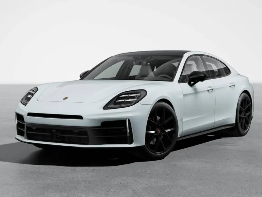 2025 Porsche Panamera 4 photo 1