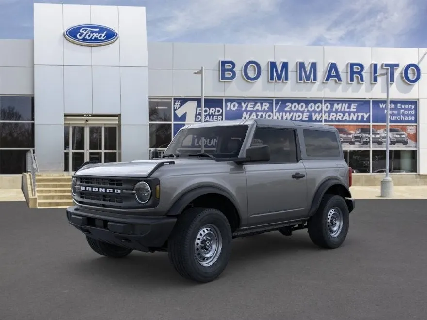 2025 Ford Bronco Base photo 1