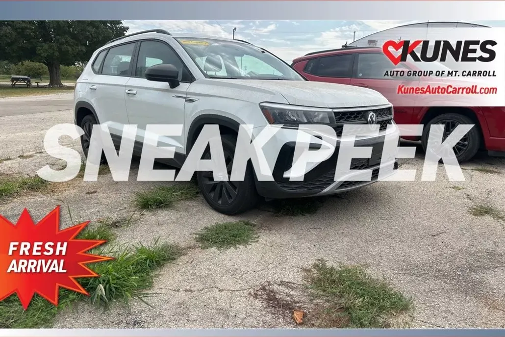 2022 Volkswagen Taos S photo 1