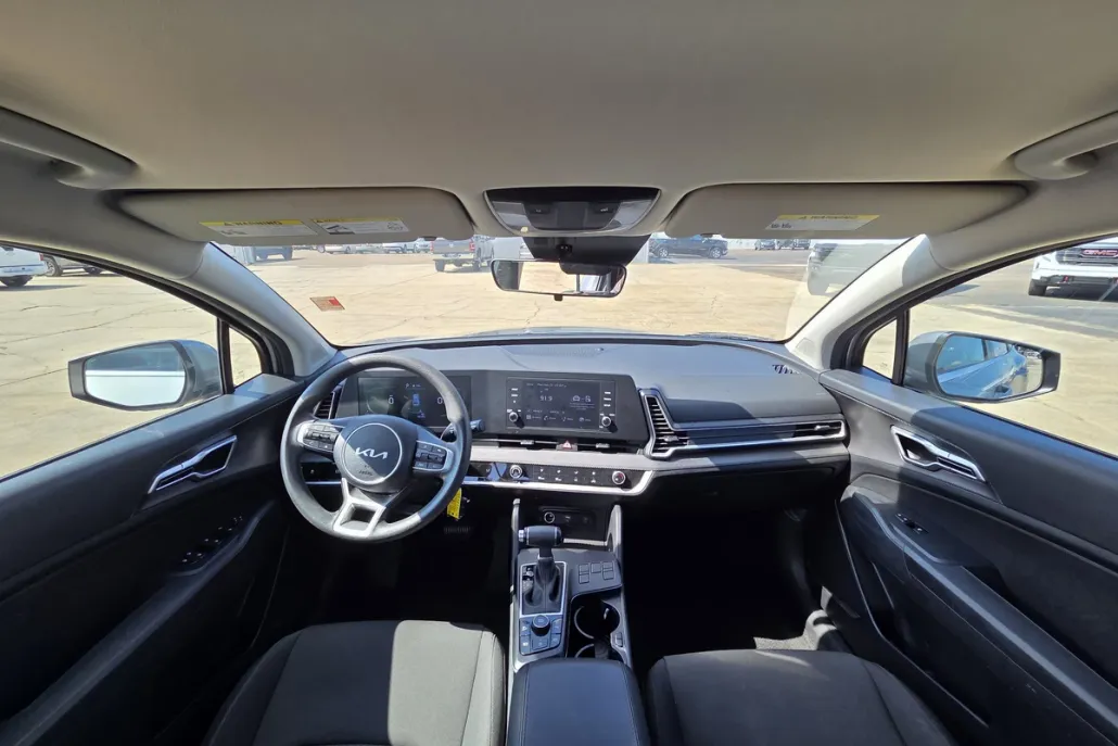 2024 Kia Sportage LX photo 1