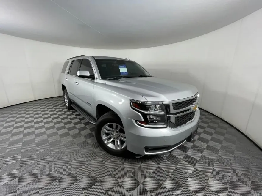 2020 Chevrolet Tahoe LT photo 1