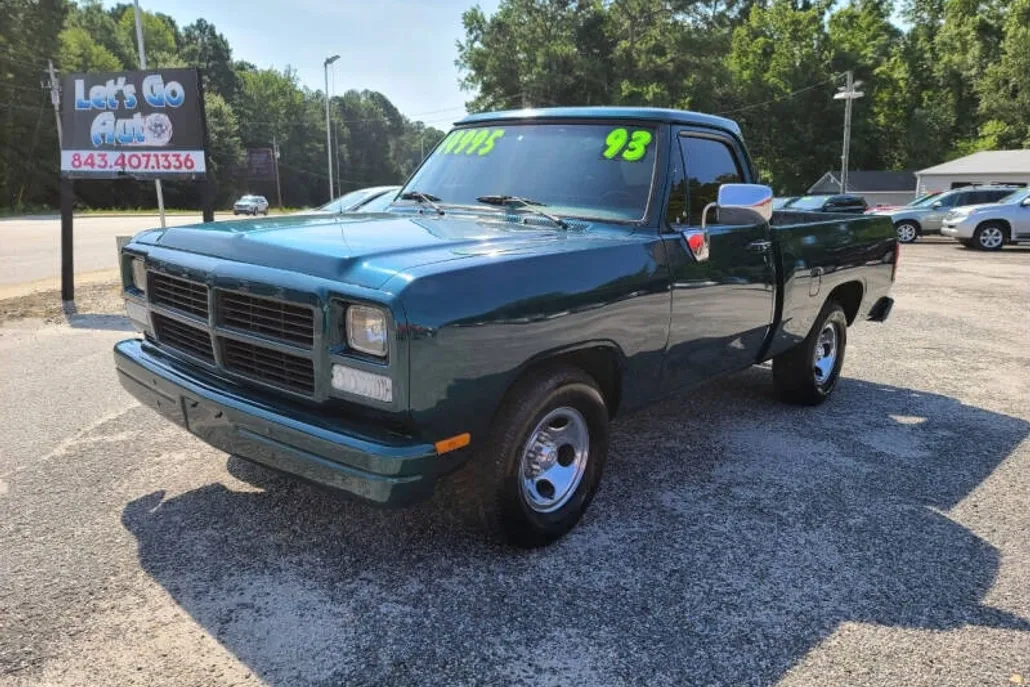 1993 Dodge Ram photo 1