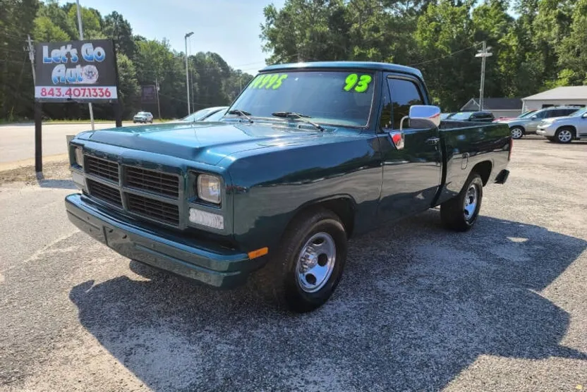 1993 Dodge Ram photo 1
