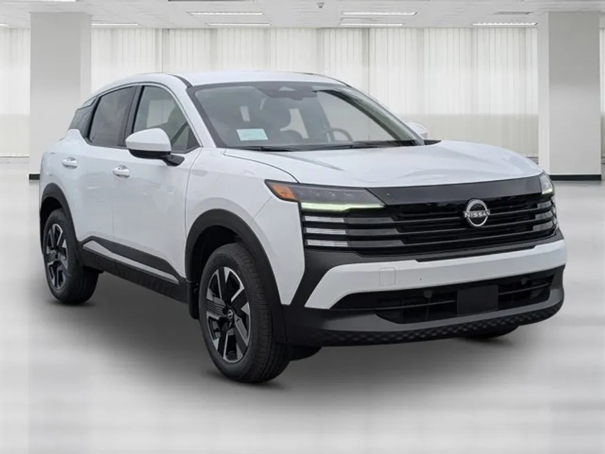 2025 Nissan Kicks SV photo 1