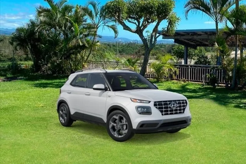 2025 Hyundai Venue SEL photo 1