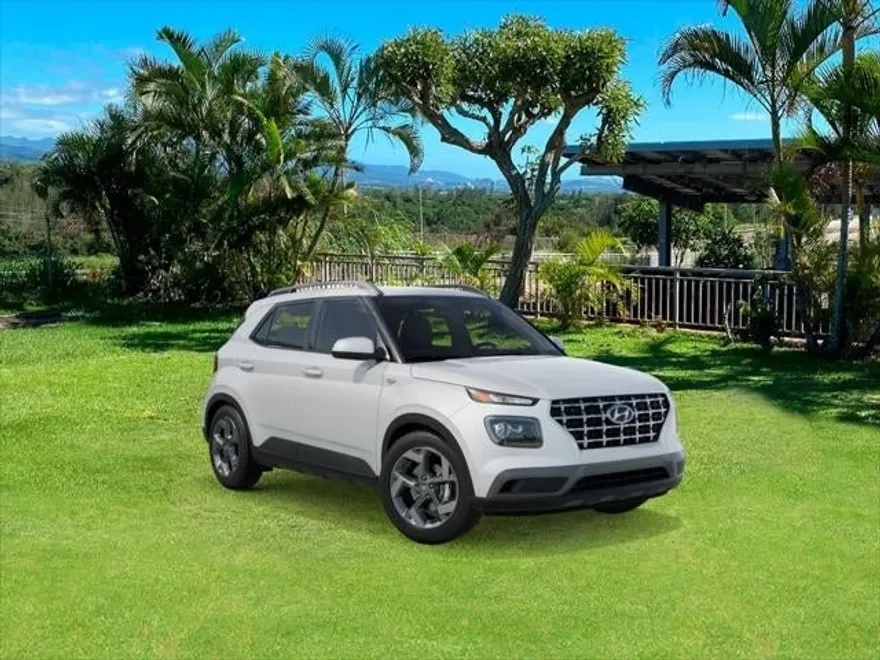 2025 Hyundai Venue SEL photo 1
