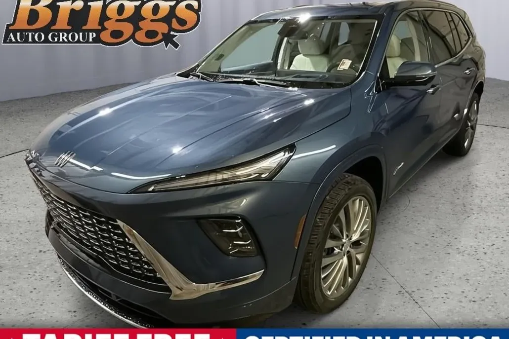 2025 Buick Enclave Avenir photo 1