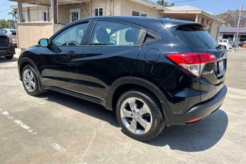 2020 Honda HR-V LX photo 1