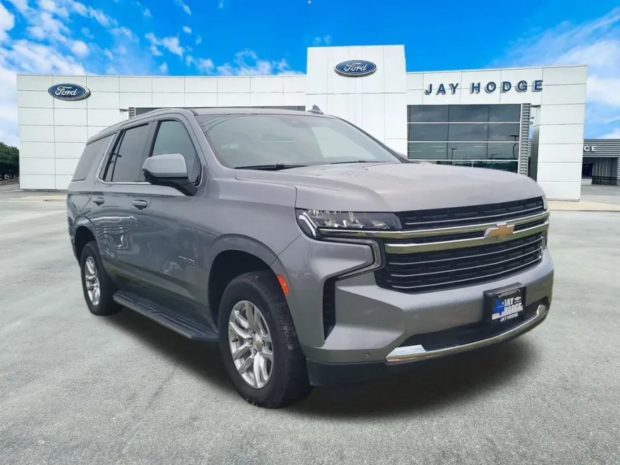2023 Chevrolet Tahoe LT photo 1