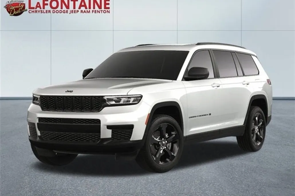 2025 Jeep Grand Cherokee Altitude photo 1