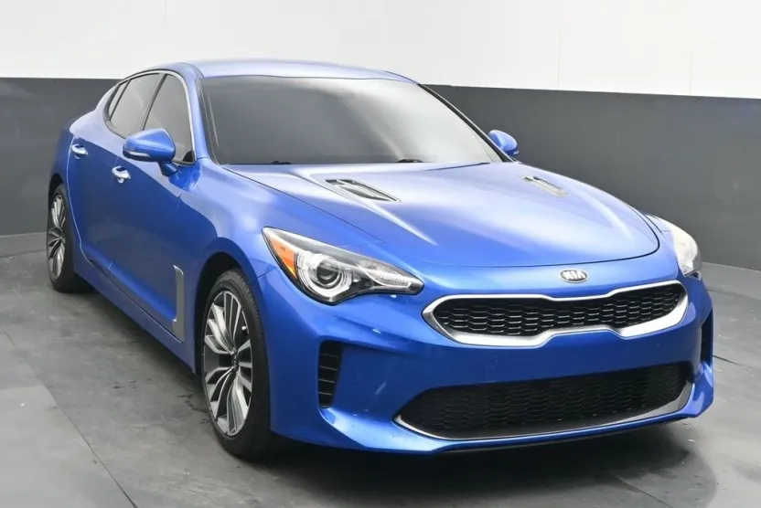 2019 Kia Stinger photo 1