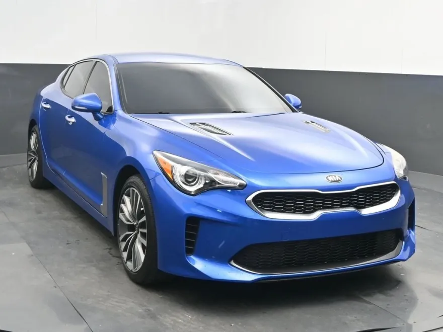 2019 Kia Stinger photo 1