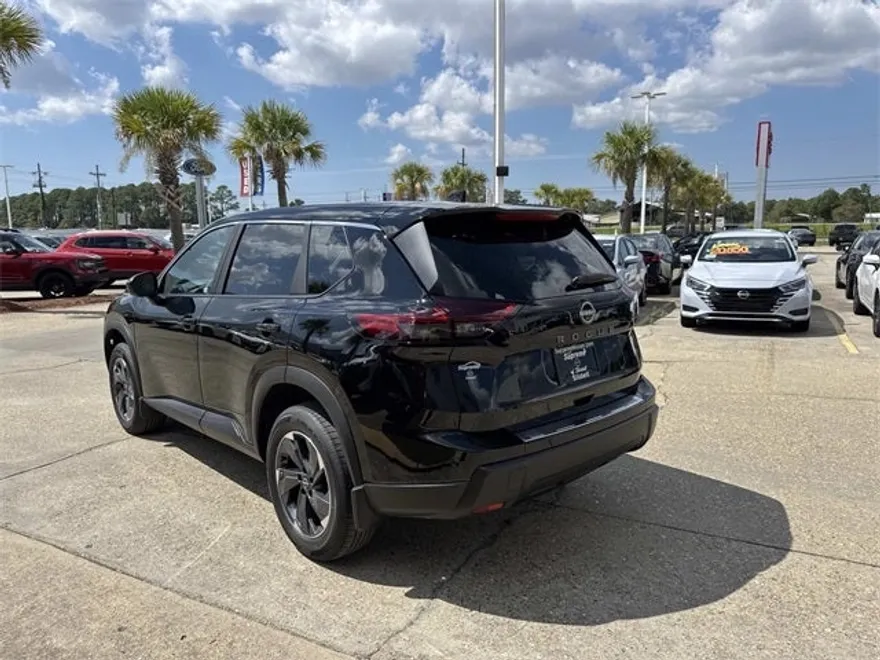 2026 Nissan Rogue SV photo 1