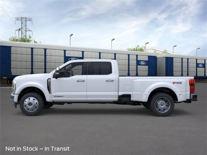 2026 Ford F-450 King Ranch photo 1