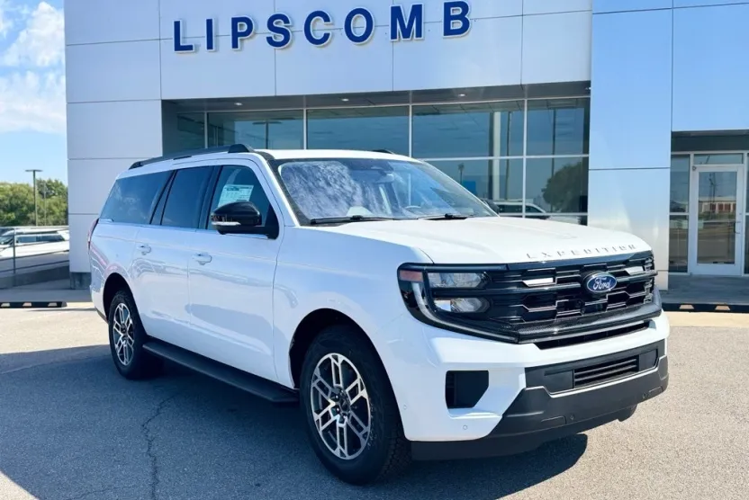 2025 Ford Expedition MAX Base photo 1