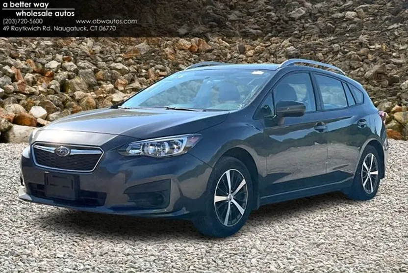2019 Subaru Impreza Premium photo 1