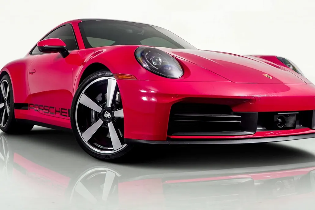 2025 Porsche 911 photo 1