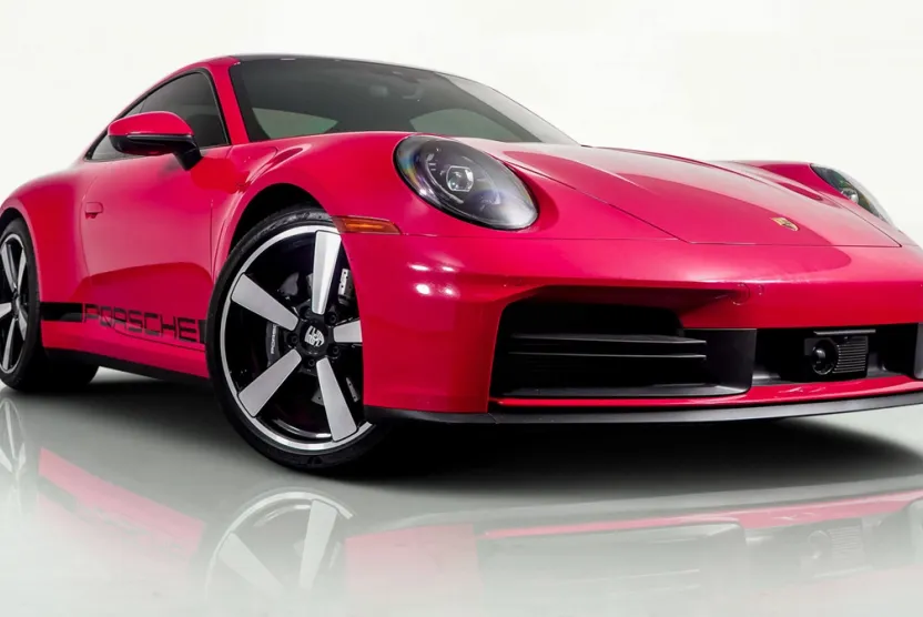 2025 Porsche 911 photo 1