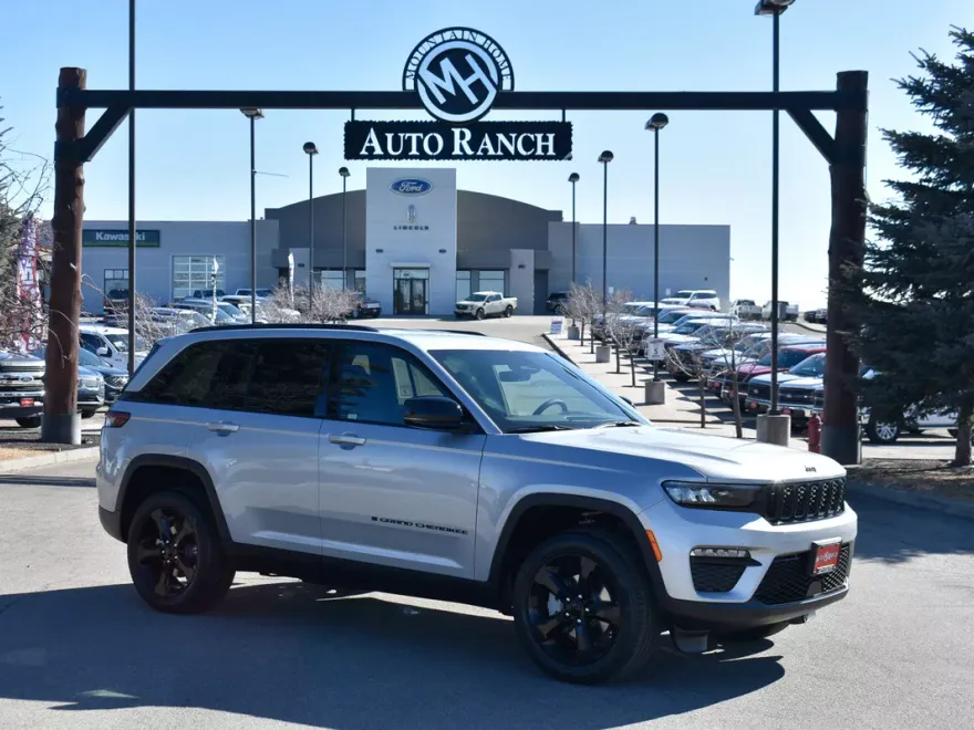 2025 Jeep Grand Cherokee Limited photo 1