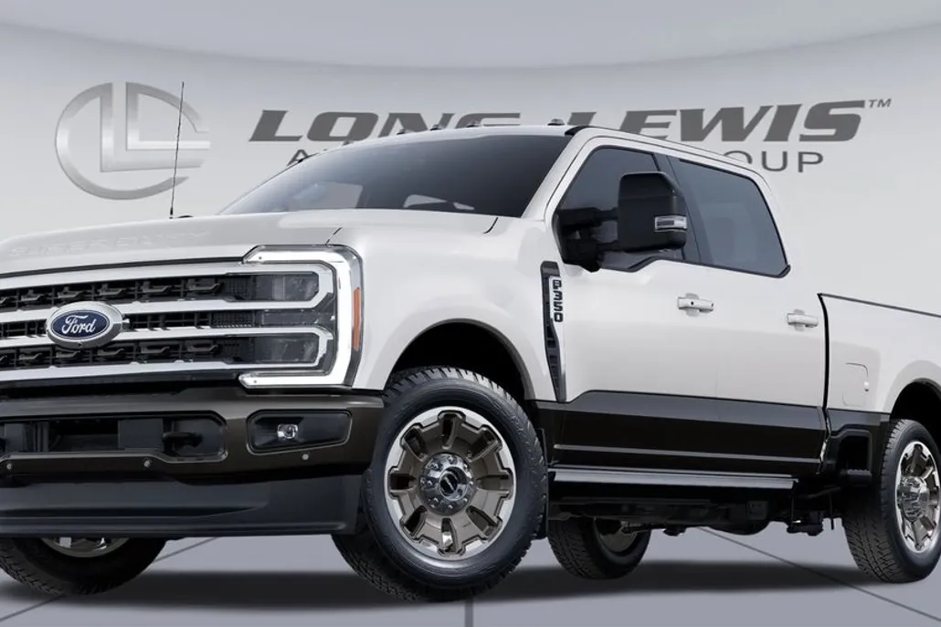 2025 Ford F-350 King Ranch photo 1