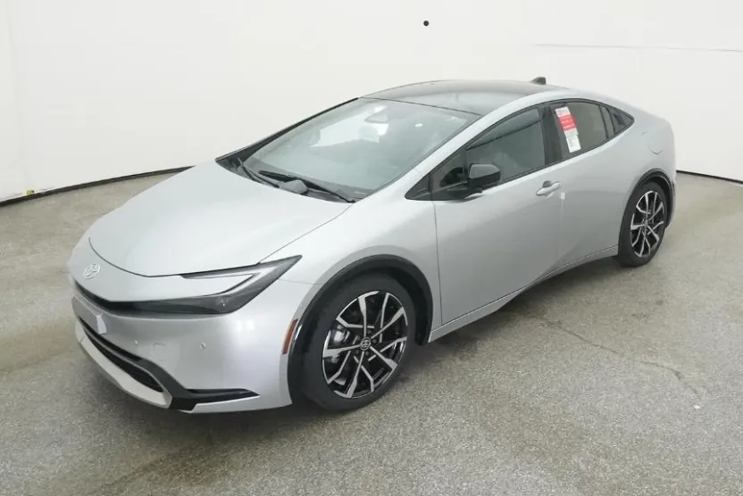 2026 Toyota Prius Plug-in Hybrid XSE Premium photo 1