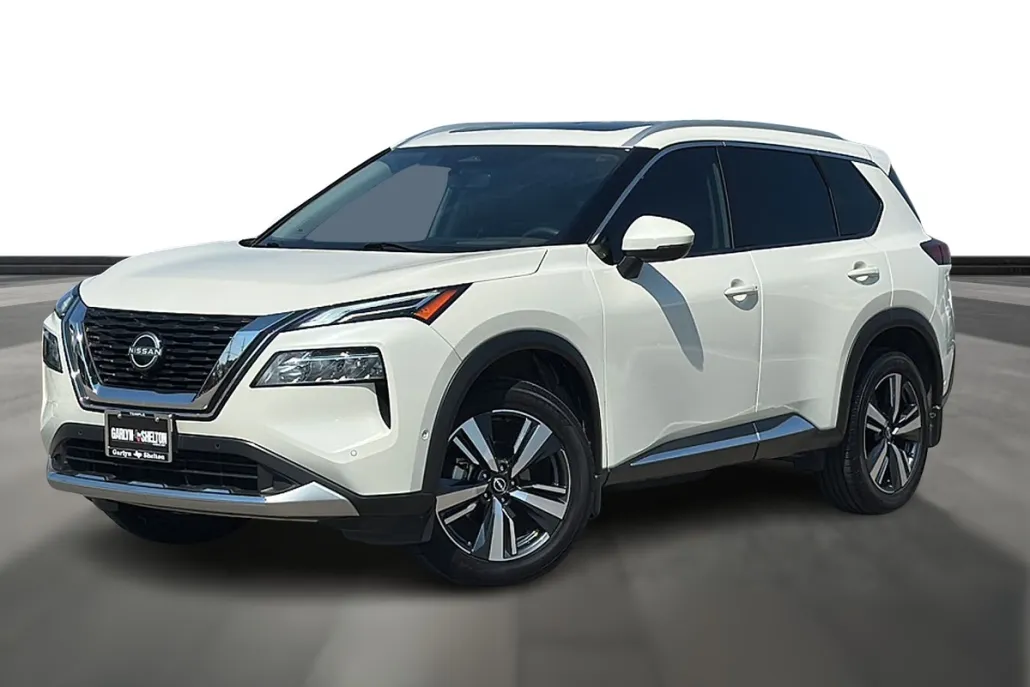 2023 Nissan Rogue Platinum photo 1