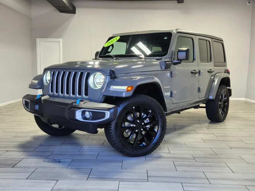 2023 Jeep Wrangler 4xe Sahara High Altitude photo 1