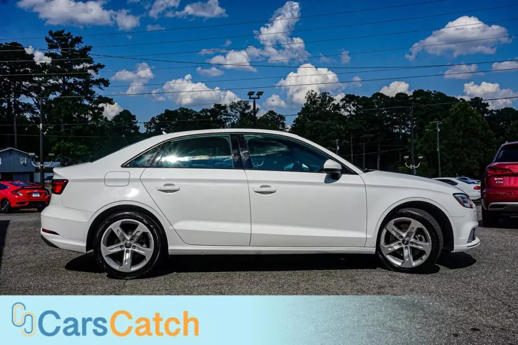 2018 Audi A3 Premium photo 1