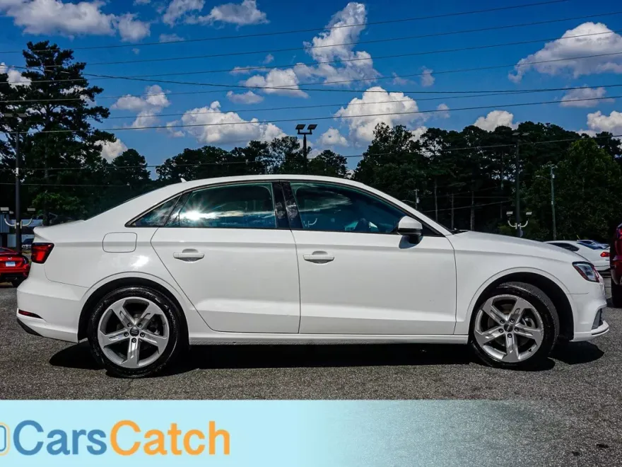 2018 Audi A3 Premium photo 1